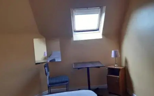 Paddy'S Palace Hostel