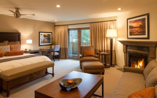 Knob Hill Inn