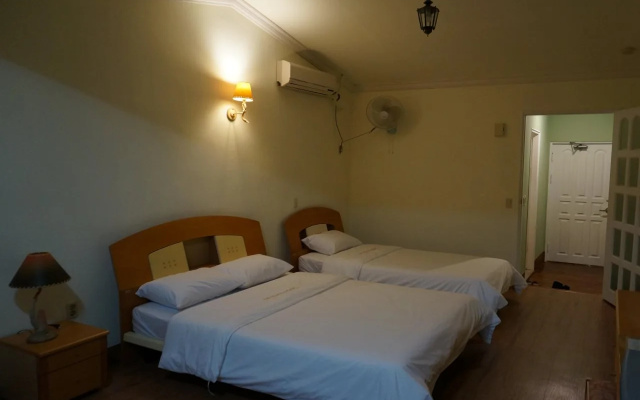 Park Beach Hotel