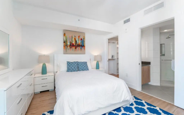 Global Luxury Suites Miami Worldcenter