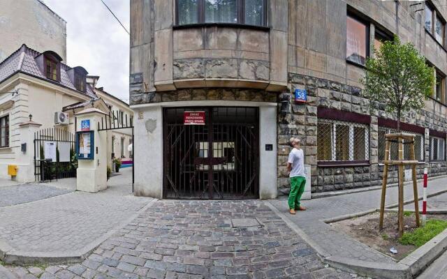 Tapir Hostel вид на фасад