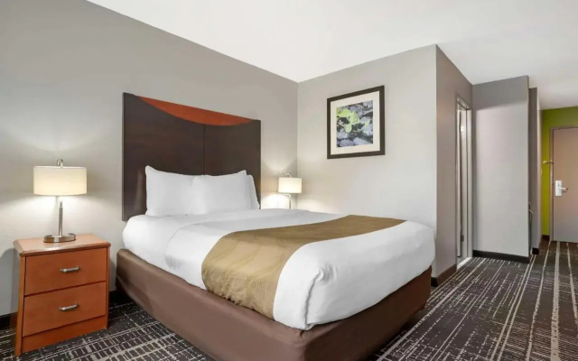 Quality Inn & Suites Birmingham