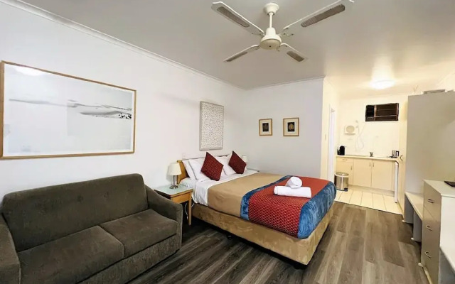 Unwind Glenelg Studio Apartment no 30