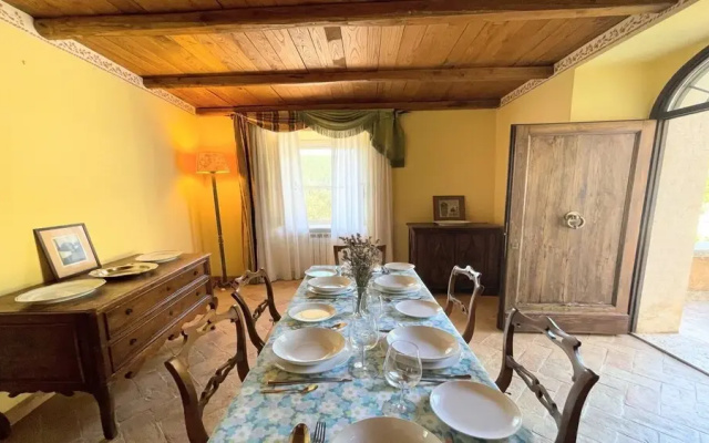 Charming Mansion With Large Pool, Expansive Grounds