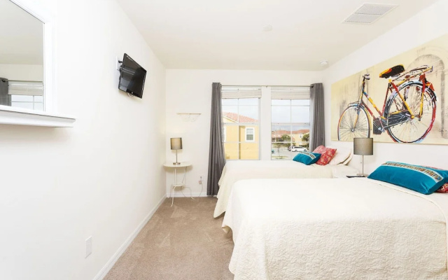 Bella Vida by Intteli Fun Rentals