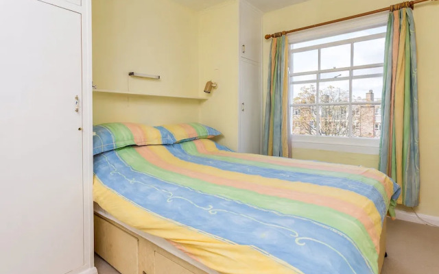 1 Bedroom Chelsea Flat