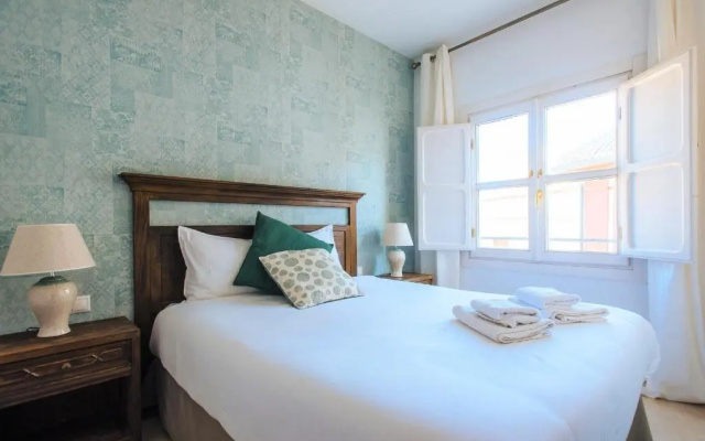 Hostly Orfila 3A-3B exclusive Penthouse-Center-Fibre-Parking Optional