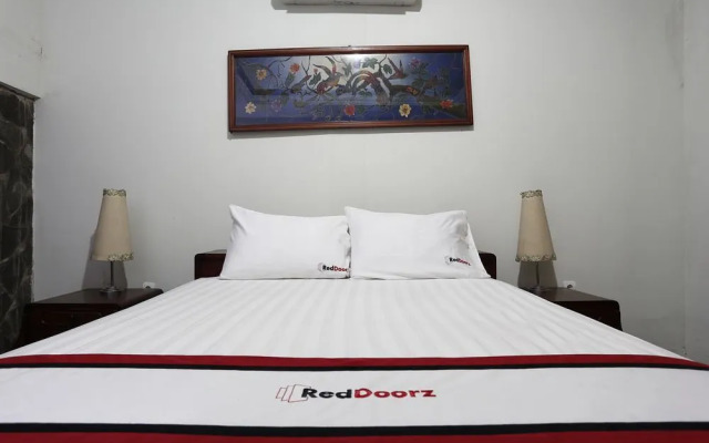 Reddoorz near Lempuyangan Station 2