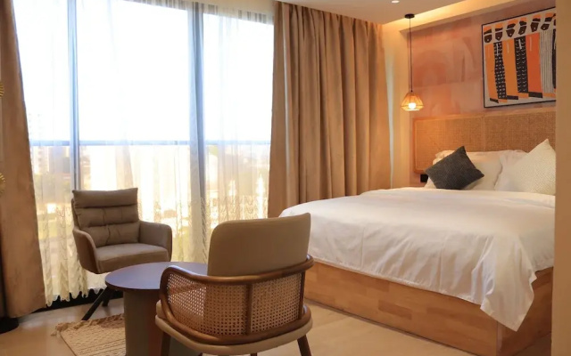 Arova Hotel