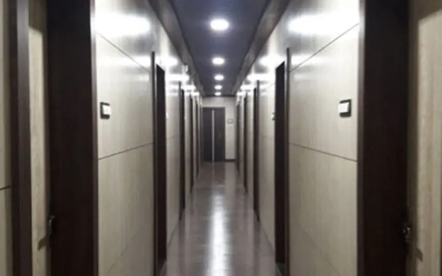 Hotel Shree Shlok Residency