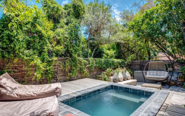 Compact Ground Floor Apartment With Private Garden and Pool 17 G Lower