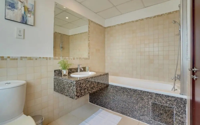 Stylish Apartment, Perfect for Beach Getaway!