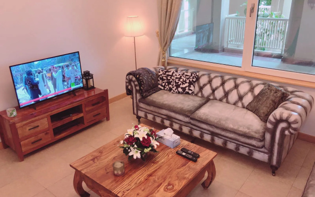 Stunning Beach front 1 bedroom at the palm