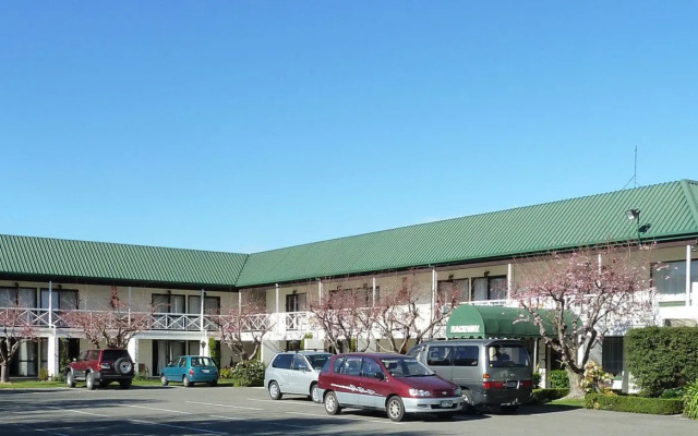 Raceway Motel