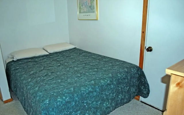 Arlington - Elbert's - 5 Br Duplex