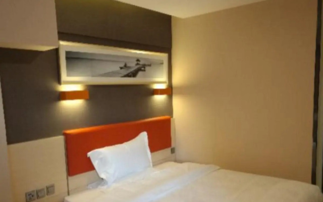 7 Days Premium Hohhot Hailiang Square