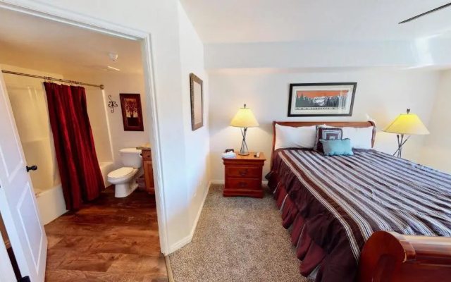Red Cliff Condos ~ 1H