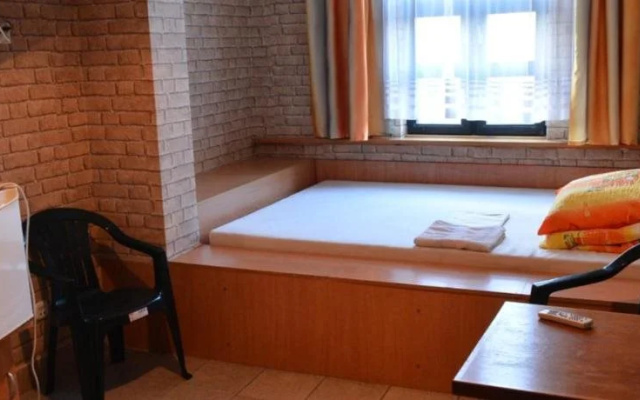 Guest Rooms Patron
