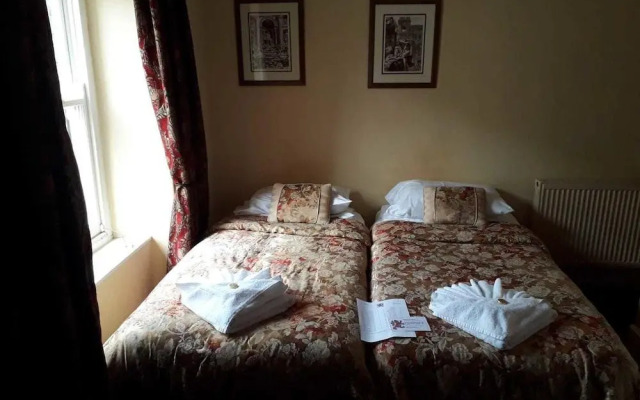 The Red Lion Hotel
