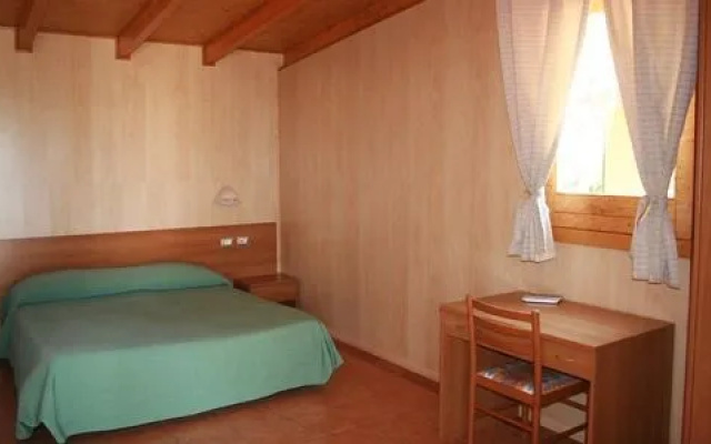 Hotel al 2000