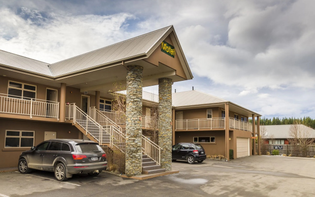 Hot Springs Motor Lodge