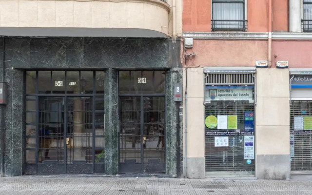 BILBAO INDAUTXU XI by Aston Rentals