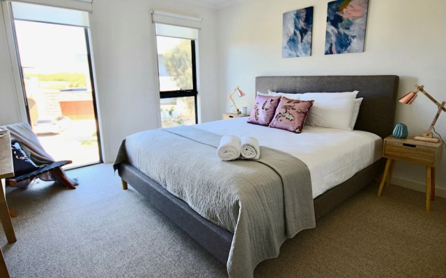 Torquay Townhouse - Close to Beach