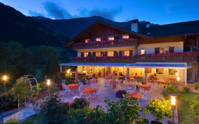 Hotel Klotz Сан-Мартино-ин-Пассирия вид на фасад