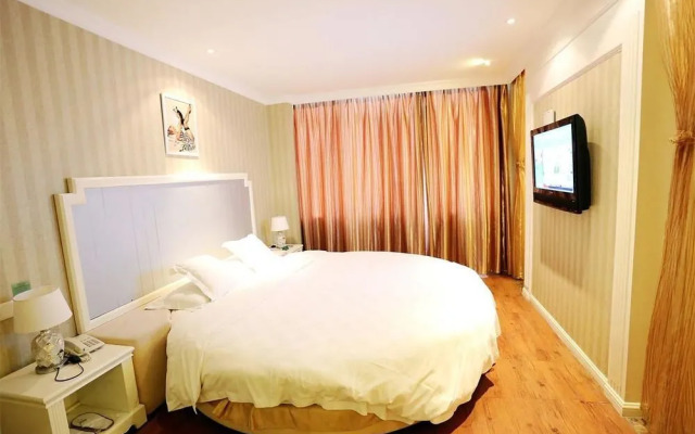 Yazhi Business Hotel