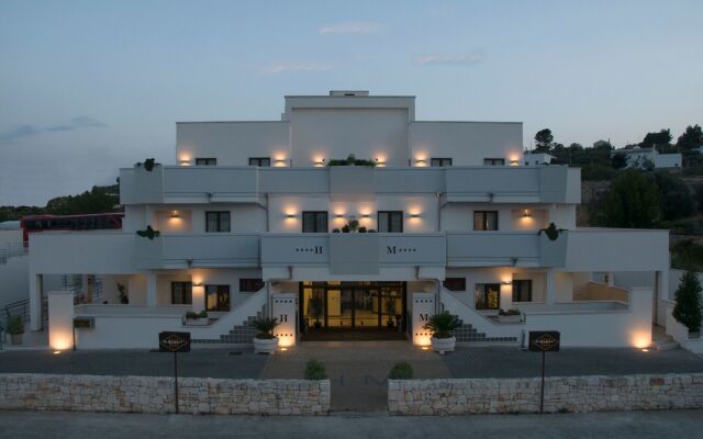 Hotel His Majesty Альберобелло вид на фасад