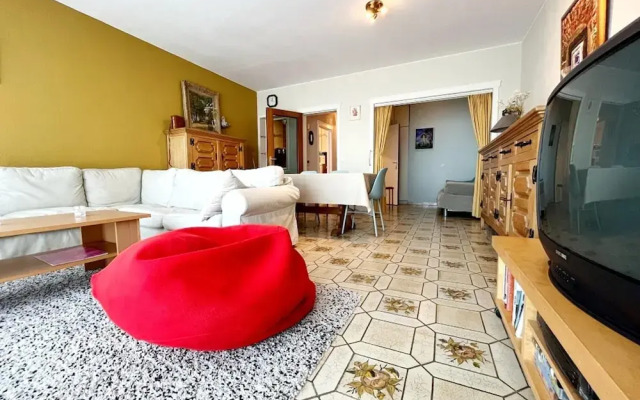 Apartment in Wenduine With Stunning Sea View