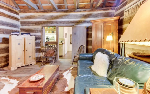 Town Creek Log Cabin