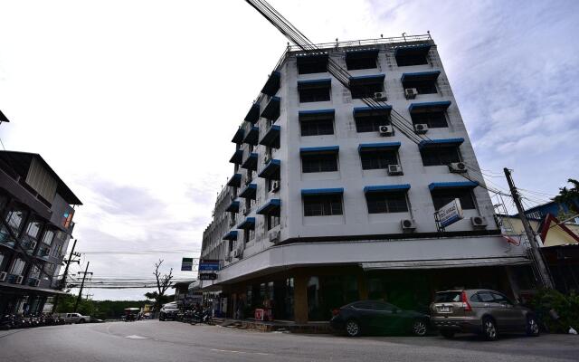 Отель Krabi Grand Hotel Таиланд, Краби - отзывы, цены и фото номеров - забронировать отель Krabi Grand Hotel онлайн вид на фасад