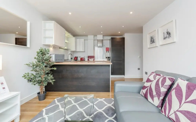 Roomspace Serviced Apartments - Abbot's Yard