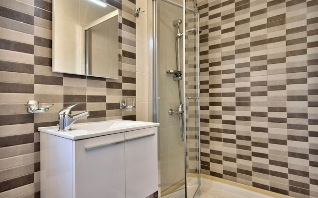 Off the Strand Gzira 3-bedroom Apartment