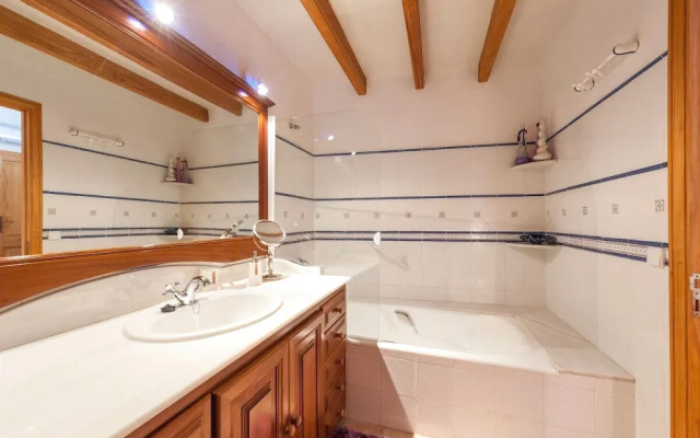 Ses Muralles Boutique House