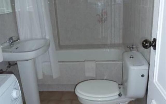 Отель Club Maritimo at Ronda III Испания, Фуэнхирола - отзывы, цены и фото номеров - забронировать отель Club Maritimo at Ronda III онлайн