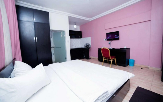 Esporta Hotel Yaba