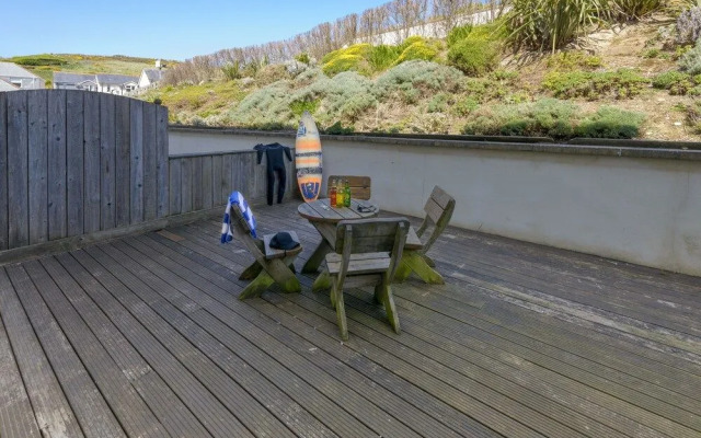 Waves Apartments