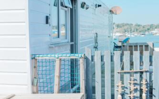 Houseboat Heyvon