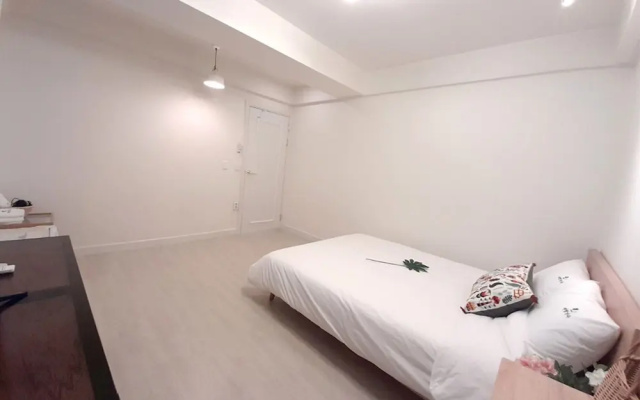 Ulsan Dalbit Eunhasu Guest House