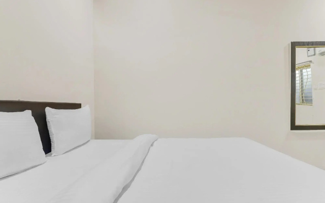 OYO 86527 Hotel Vijay Residency