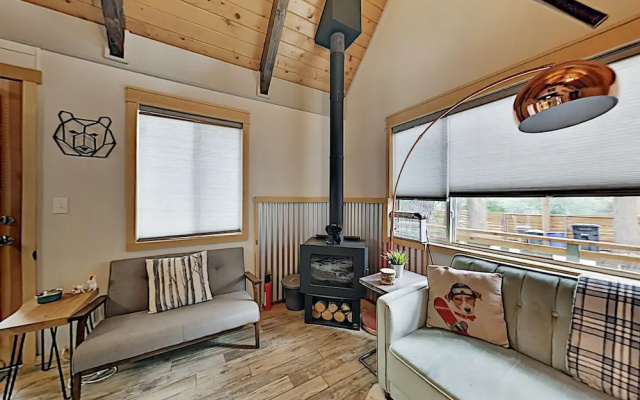 604spruc 2 Bedroom Home