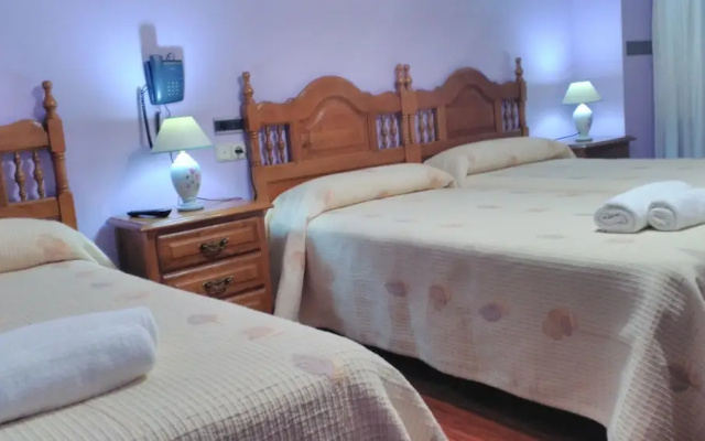Hostal Pico Sacro I