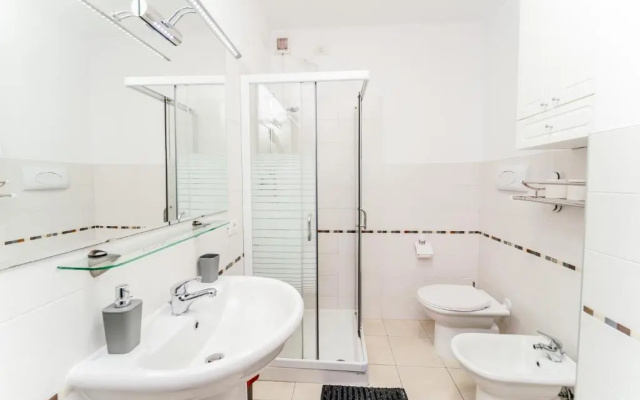 Central 700 square Fructus plaza - Eva apartment