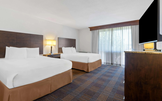 Best Western Date Tree Hotel