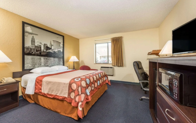 Super 8 Franklin Middletown Area