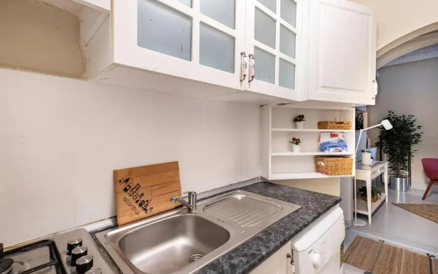 Modern Flat with Central Location in Beyoglu