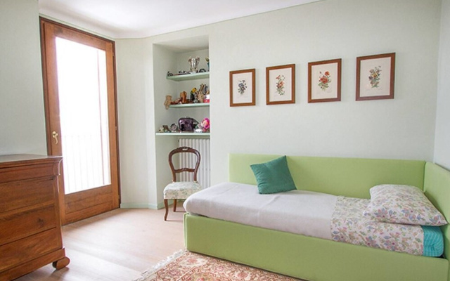 Authentic 3 bed Apartment With Amazing Lake Views