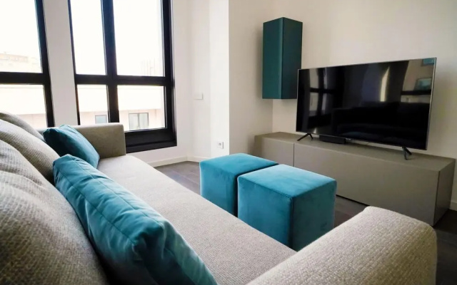 San Babila Modern Apartment